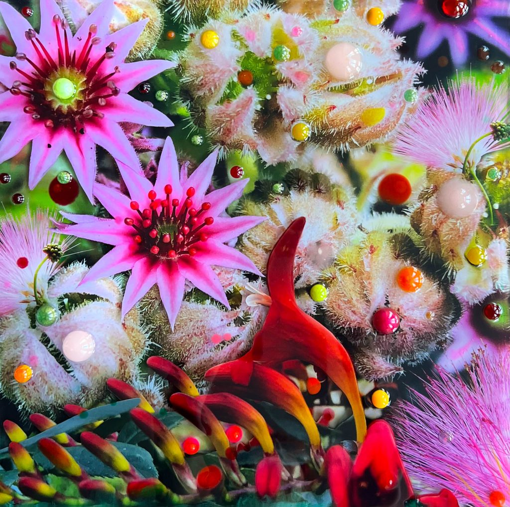 "PINK POWDER PUFF", Resin, Mixed Media, 2025, ca. 50 x 50 cm